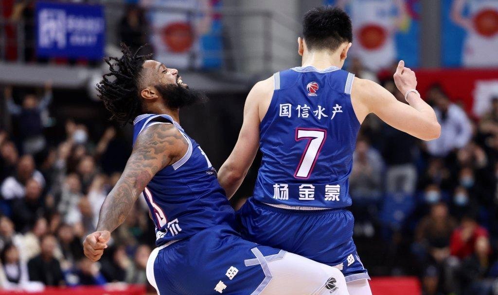 开云赛后CBA常规赛焦点战；圣安东尼奥马刺伤情更新；信心回归；资深球员宣示担当的简单介绍